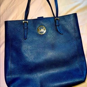 Michael Kors Navy blue and gold purse!